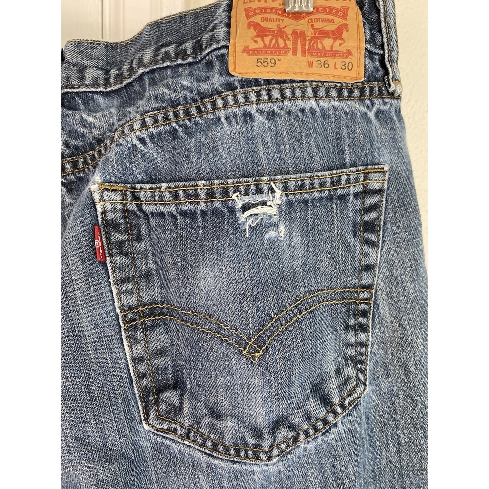 Levi's 559 Men's 36X30 Medium Wash Straight Leg Denim Blue Jeans - Picture 5 of 12